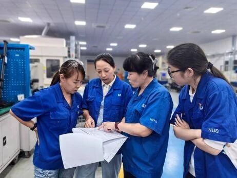 喜报 | 技术先锋队荣获2025年上汽集团“三争”高效能班组建设大赛金牌班组提名4